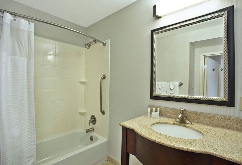 Номер Стандарт 2 Двуспальные Кровати, Courtyard By Marriott Gulfport Beachfront