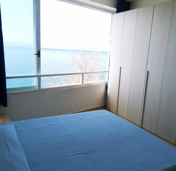 דירה בת חדר שינה 1 עם מרפסת, Appartamenti   Villa Mare