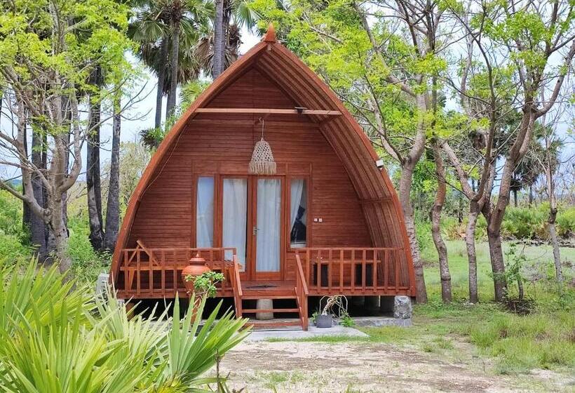 Номер Стандарт Вид на Море, Wajonata Sumba