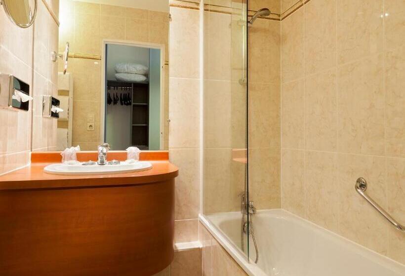 Номер Стандарт, Kyriad Tours  St Pierre Des Corps  Gare
