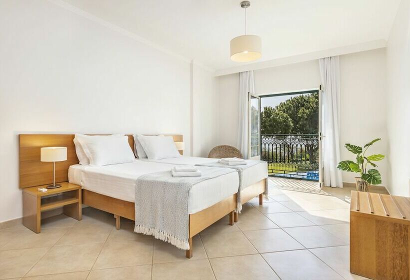 דירת שלושה חדרים, Quinta Pedra Dos Bicos