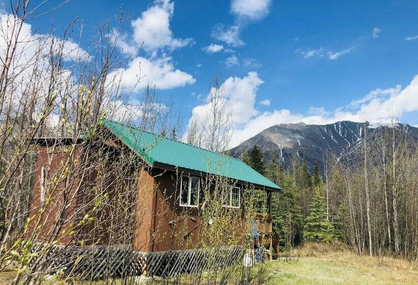 Хижина, Wrangell Mountain Lodge  Private Bathroom With Shower