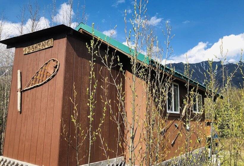 Хижина, Wrangell Mountain Lodge  Private Bathroom With Shower