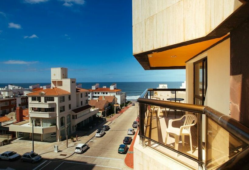 Люкс, Golden Beach Resort & Spa