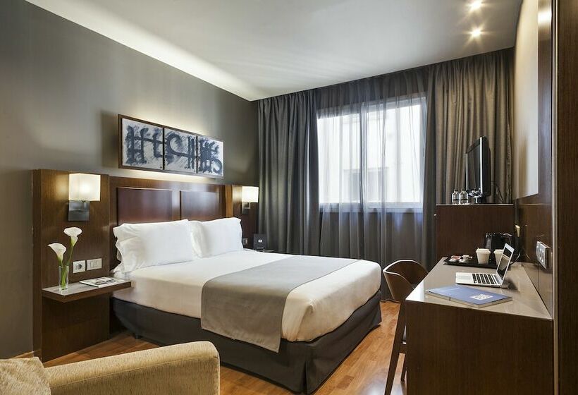Номер Стандарт, Acta Atrium Palace