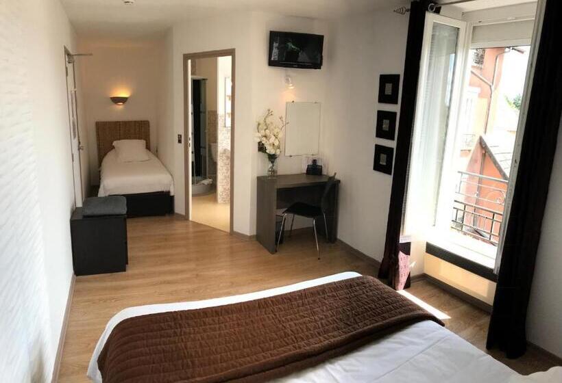 Номер Стандарт Трехместный, Hôtel Du Château