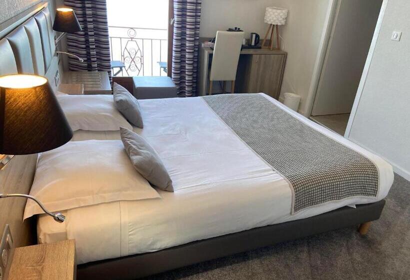 اتاق استاندارد با چشم‌انداز دریاچه, Hôtel Des Princes