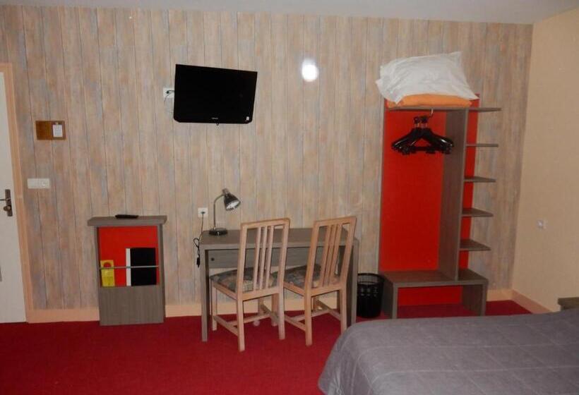 Трехместный Номер Комфорт, Logis Hôtel Saint Hubert