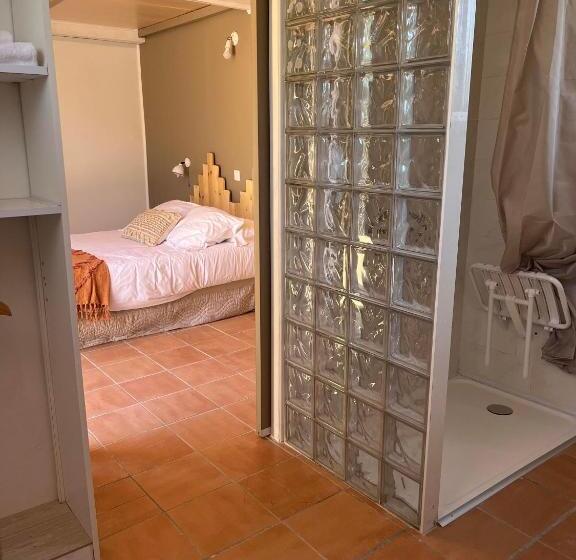 Номер Superior, Le Relais Des Lavandins
