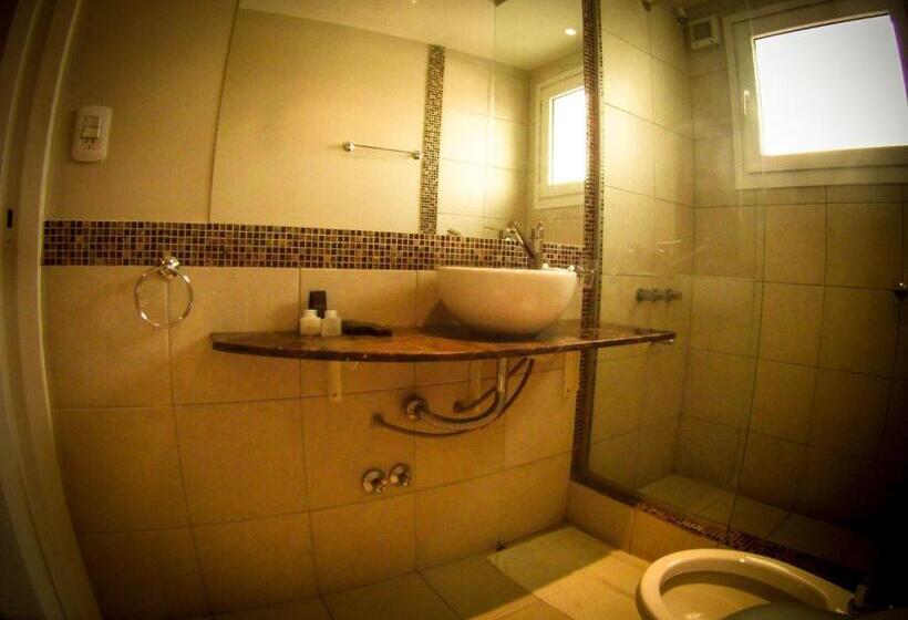 غرفة عائلية, Santa Rosa