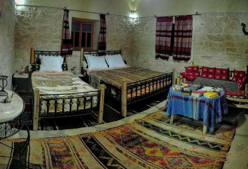 스탠다드 트리플 룸, Kasbah Dar Talouste