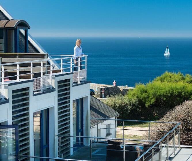 Номер Стандарт Вид на Море, Hostellerie De La Pointe Saint Mathieu   Spa & Restaurant