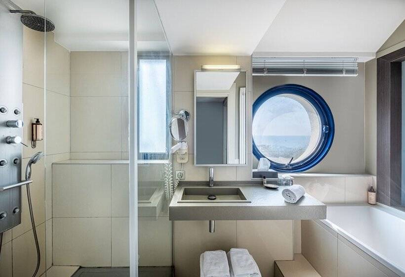 Номер Superior Вид на Море, Hostellerie De La Pointe Saint Mathieu   Spa & Restaurant