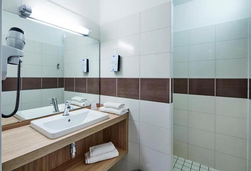 اتاق استاندارد چهار تخته, Kyriad Clermont Ferrand Nord  Riom