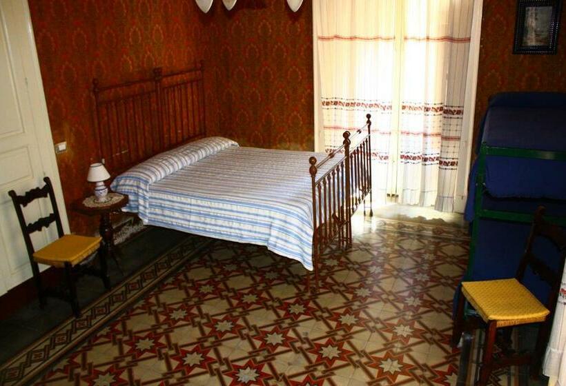 Четырехместный Номер Стандарт, B&b Sotto I Pini