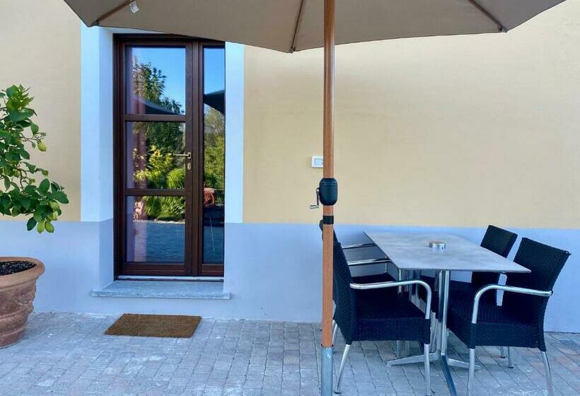 Апартаменты 1 Спальня с Террасой, Villa Vigneto