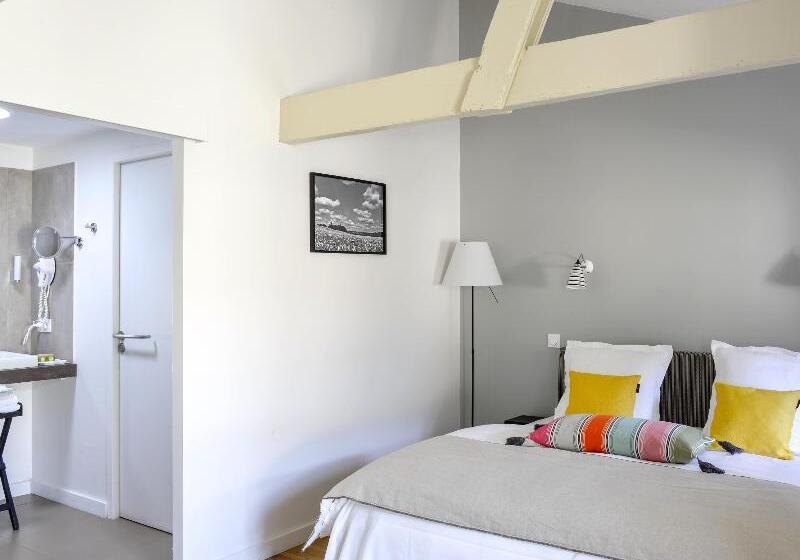 Номер Комфорт, Logis Hôtel La Ferme De Flaran