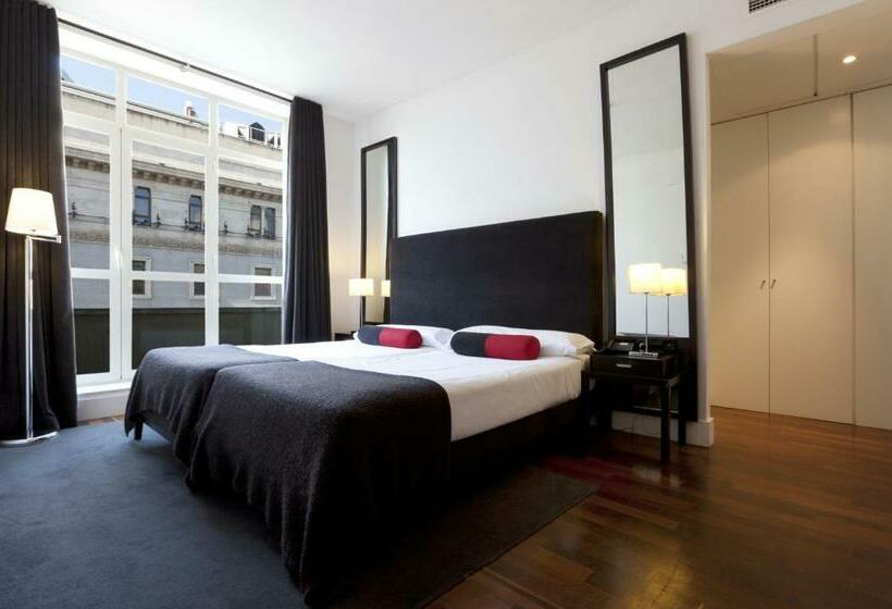 Habitación Triple Estándar, Quatro Puerta Del Sol