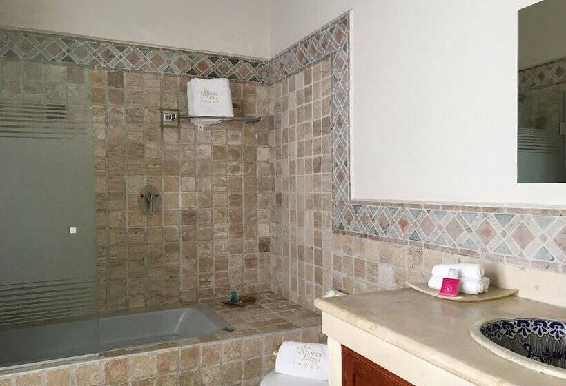 سوییت جونیور, Quinta Luna