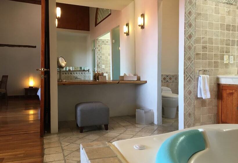 سوئیت پرزیدنت, Quinta Luna