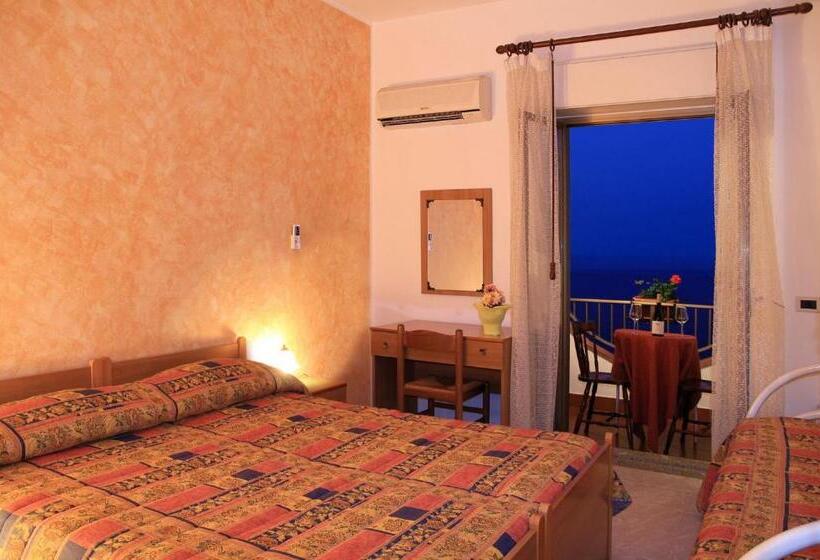 اتاق لوکس با بالکن, Camere Santa Margherita