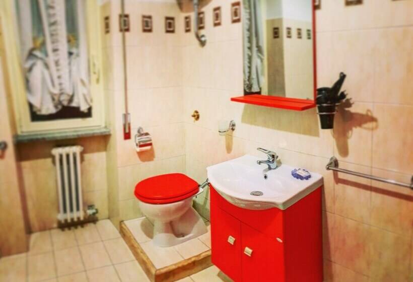اتاق استاندارد چهار تخته, Central Isernia