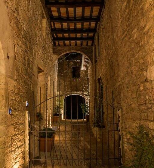 Номер Стандарт, Residenza La Corte Assisi