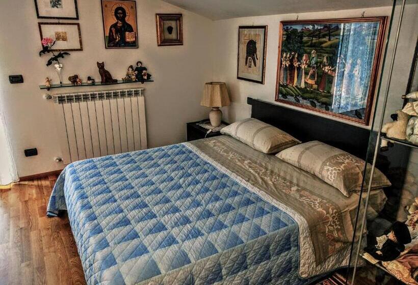 اتاق استاندارد, Sally S B&b