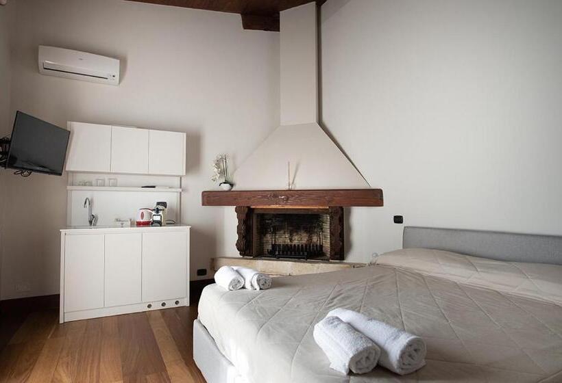 Номер Стандарт, Casarealia