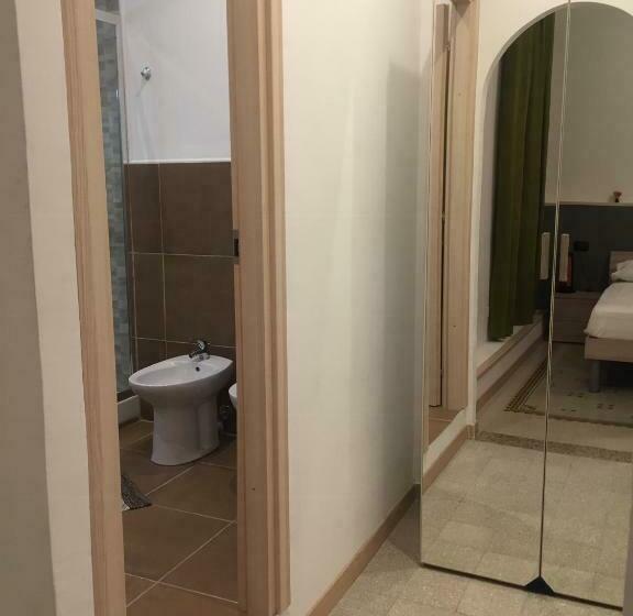 غرفة كومفورت ثلاثية, Bonorum