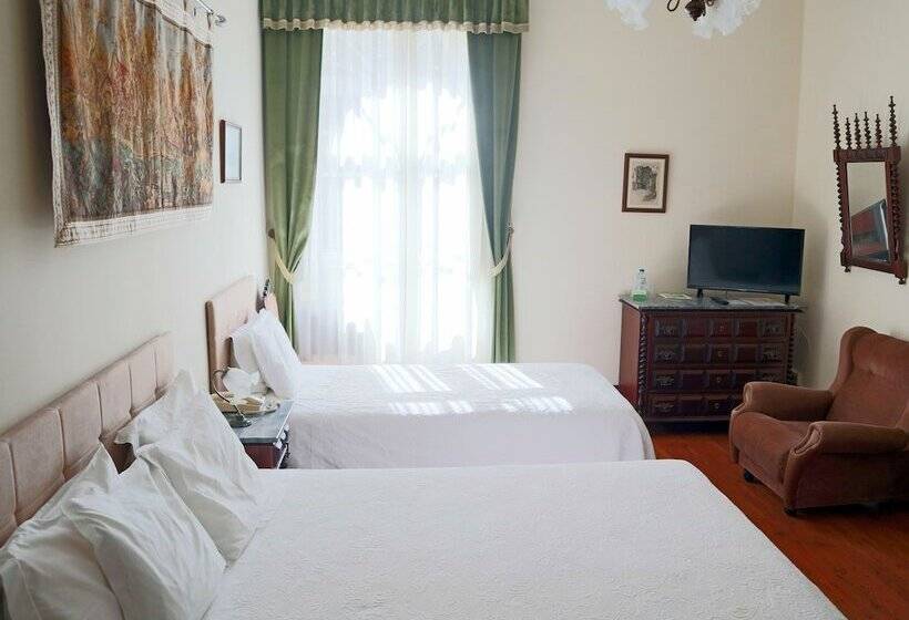 Номер Стандарт Трехместный, Alegre   Bussaco Boutique