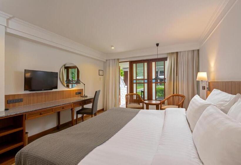 테라스 디럭스 룸, Sunprime Kamala Beach