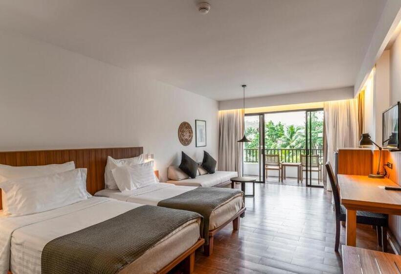 디럭스 룸, Sunprime Kamala Beach