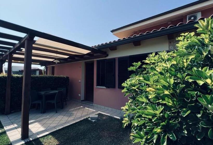 Апартаменты 1 Спальня Вид на Сад, B&b Casale Pietrantica Tropea