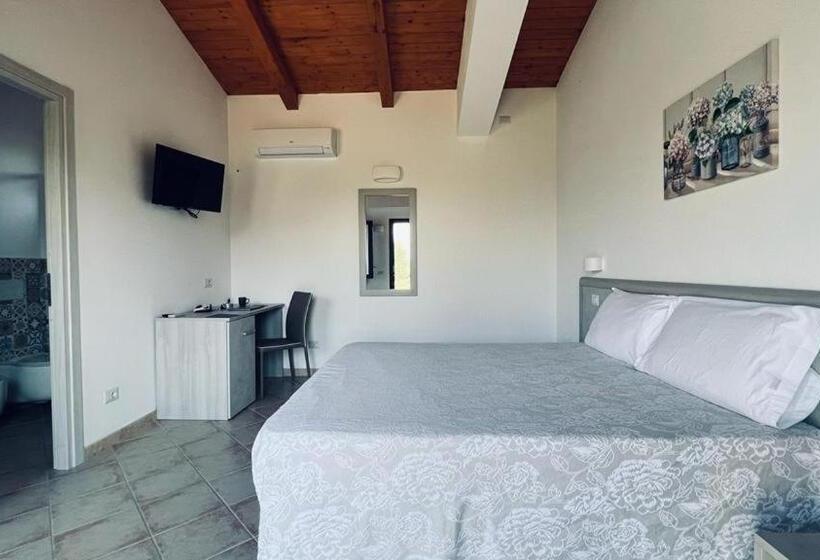 Номер Deluxe Вид на Море, B&b Casale Pietrantica Tropea