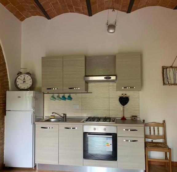 اتاق استاندارد, Bed & Breakfast Podere La Pace