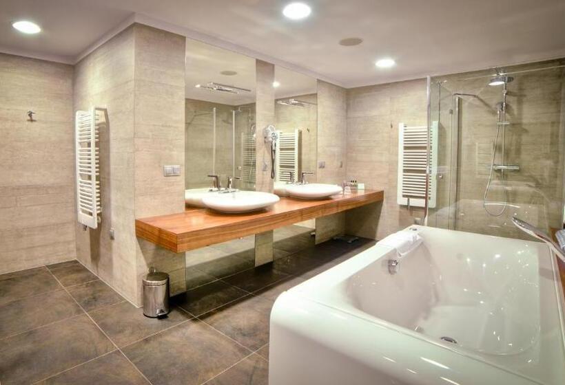 Presidential Suite, Holiday Inn Krakow City Centre, An Ihg