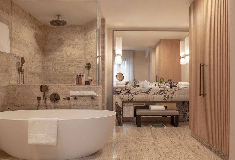 اتاق استاندارد با تخت بزرگ, Park Hyatt Milano