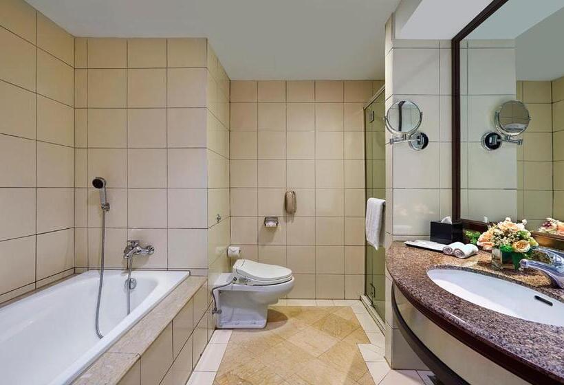Номер Executive, Eastin Hotel Kuala Lumpur
