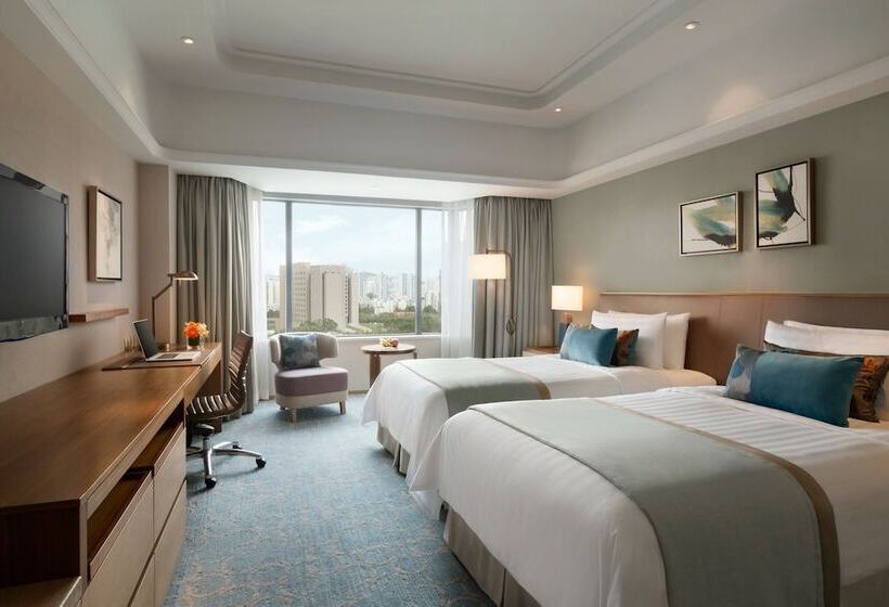 Номер Deluxe, Shangri La Qingdao   May Fourth Square