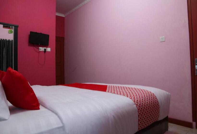 Номер Deluxe, Reddoorz Syariah At D Rizs Homestay