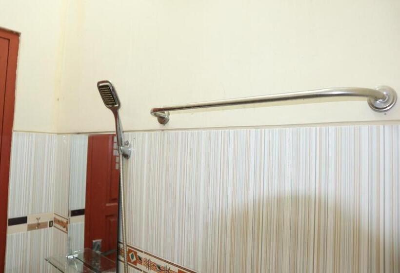 Номер Deluxe, Reddoorz Syariah At D Rizs Homestay