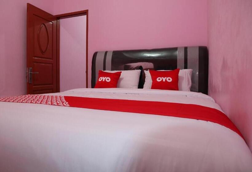 Семейный Номер Deluxe, Reddoorz Syariah At D Rizs Homestay