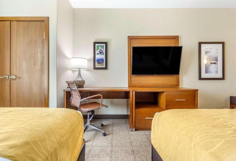 Люкс, Comfort Inn & Suites Lakewood By Jblm