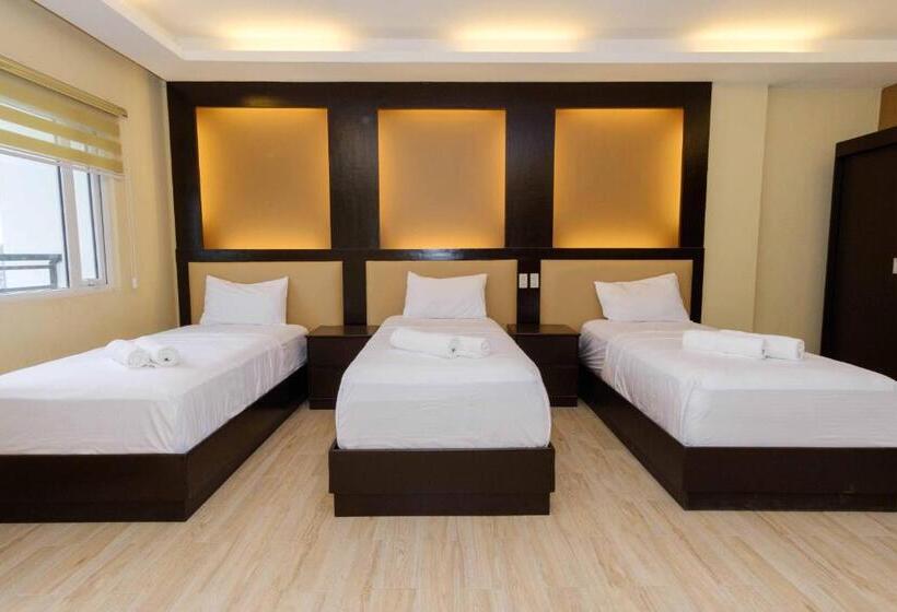 豪华三人间, Northpointe Residences