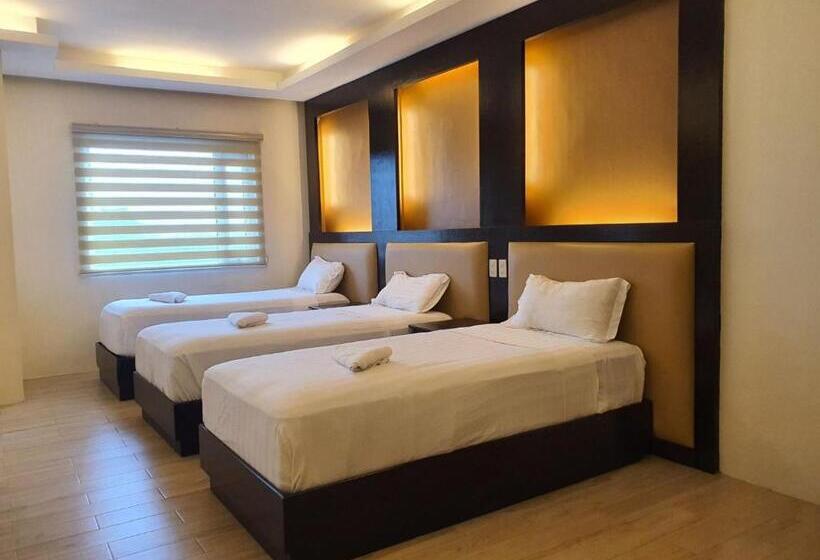 豪华三人间, Northpointe Residences