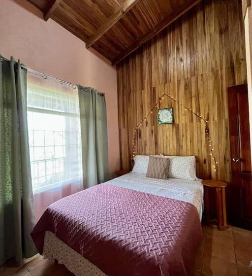 Дом 2 Спальни, Beautiful Casa Aire Near Lake Arenal In Nuevo Arenal   Casas Airelibre