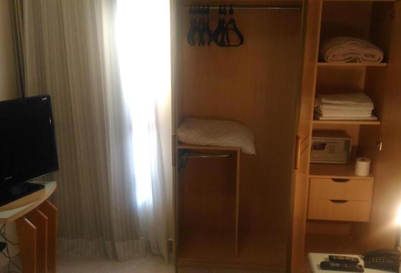 带1个卧室的高级公寓, Apart Hotel Quartier Latin