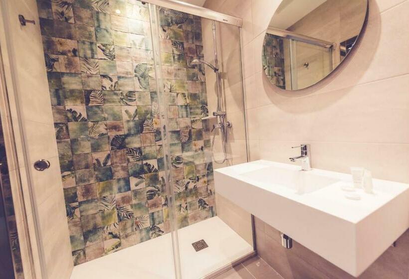 اتاق استاندارد یک نفره, Hostal Marlasca