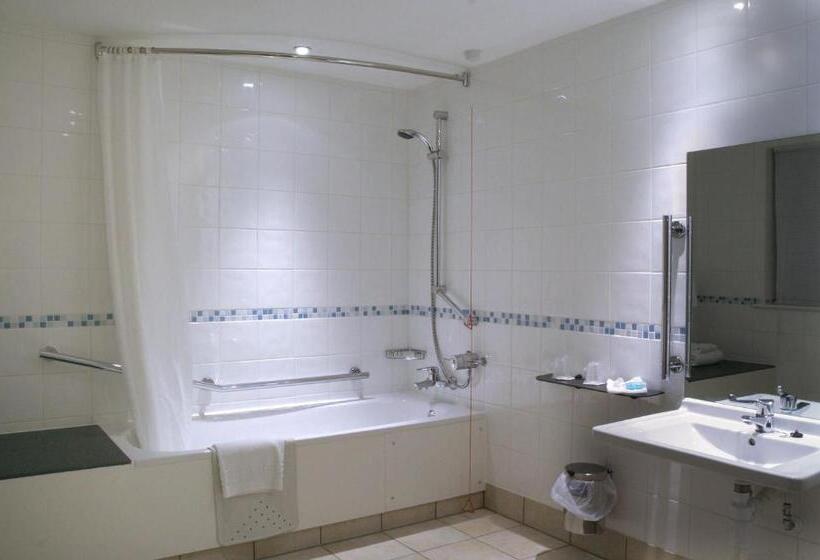 适合残疾人使用的标准间, Holiday Inn Chester South, An Ihg